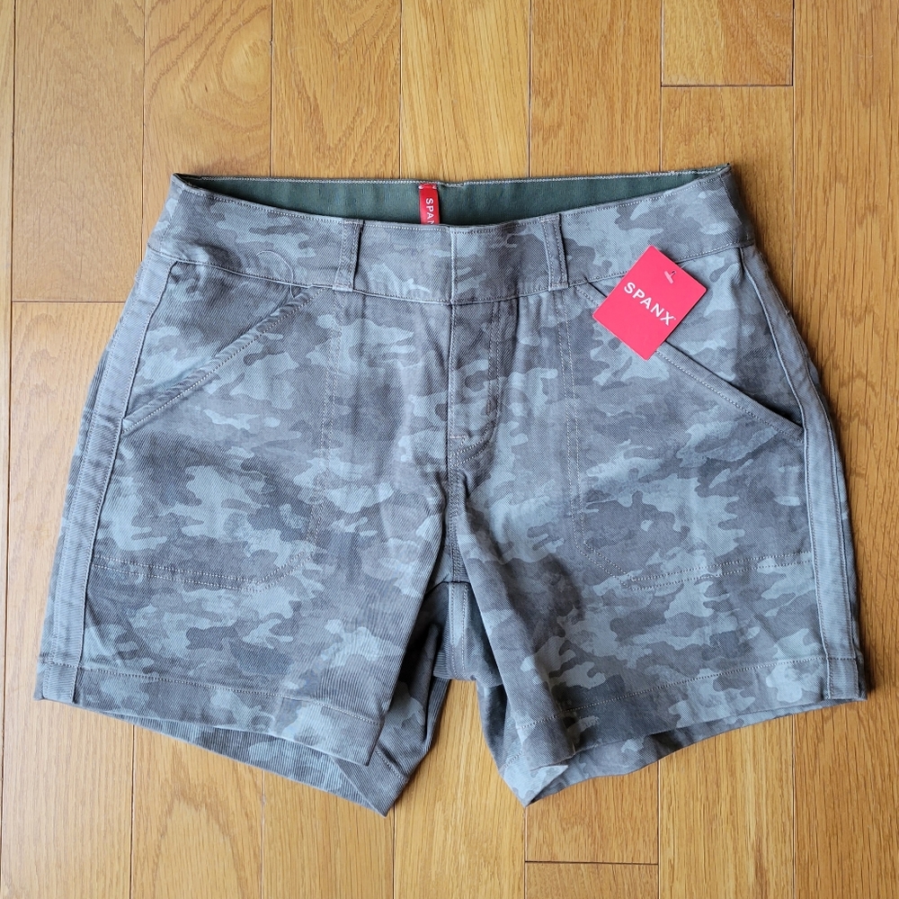 Spanx stretch shorts